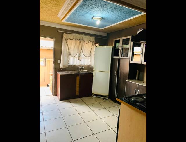 3 BEDROOM FREEHOLD TO LET IN VLAKFONTEIN